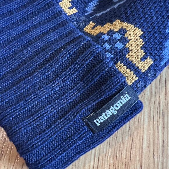 NEW Patagonia Tundra Cluster Knit Powder Town Beanie Hat - Picture 5 of 11